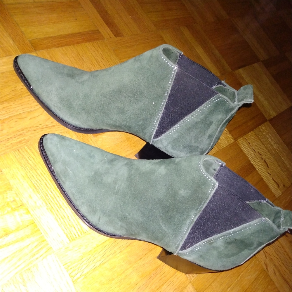 SFW Suede Green Ankle Boots Made in Italy